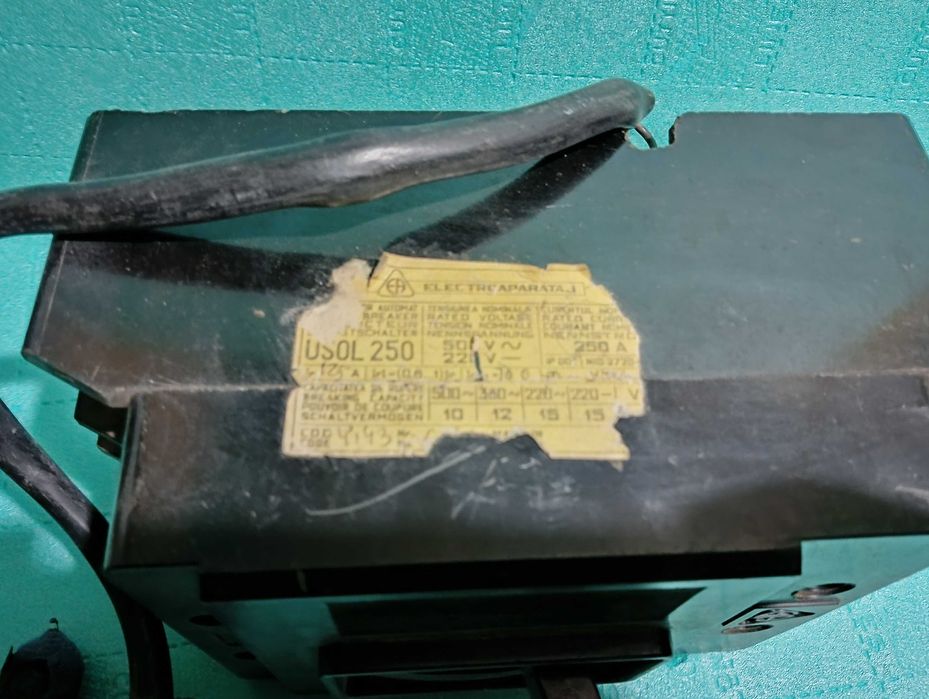 intrerupator electroaparataj usol 250 (pentru baterii panouri solare )