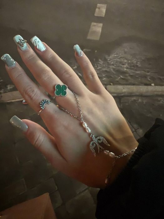 браслет соединяющийся с пальцем