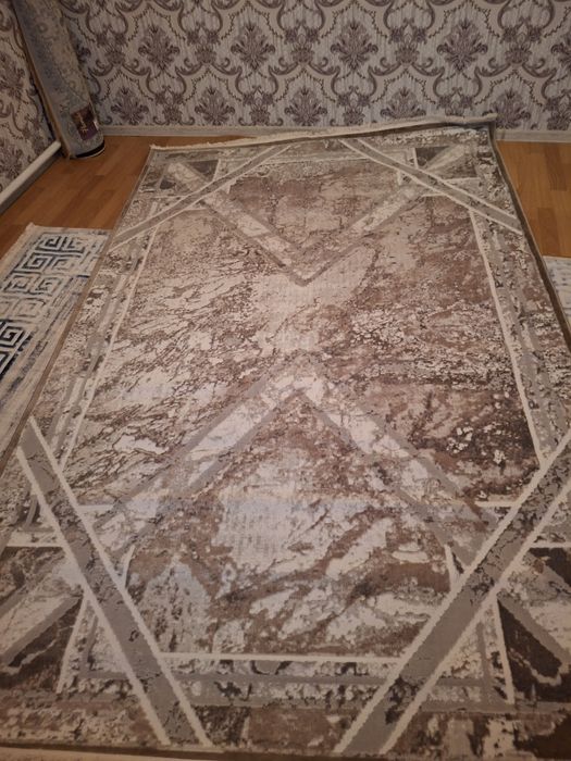 Продается Ковер.