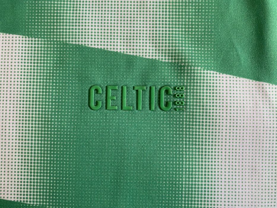 Тениска на футболен клуб Селтик