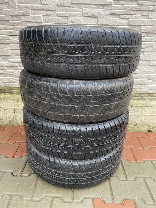 Vand caucicuri 195/65/15 iarna