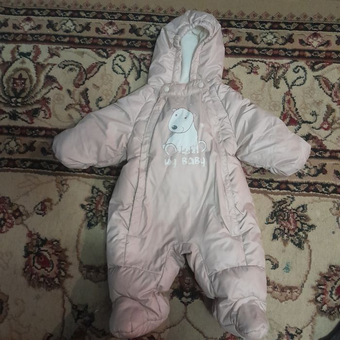 Продам детские вещи б у   по 1500