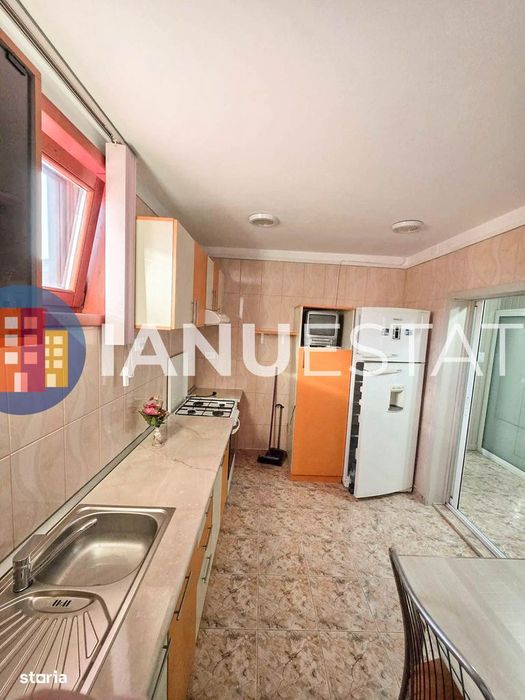 Berceni 8`Metrou Aparatorii Patriei Pta Sudului Mall SunPlaza Centrala — fotografia 3