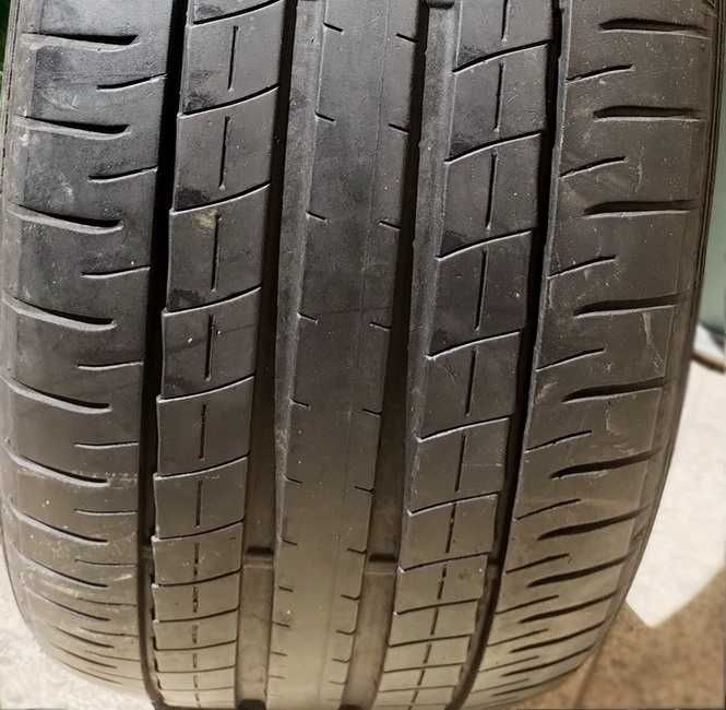 O anvelopa de vara 225 50 18 Dunlop