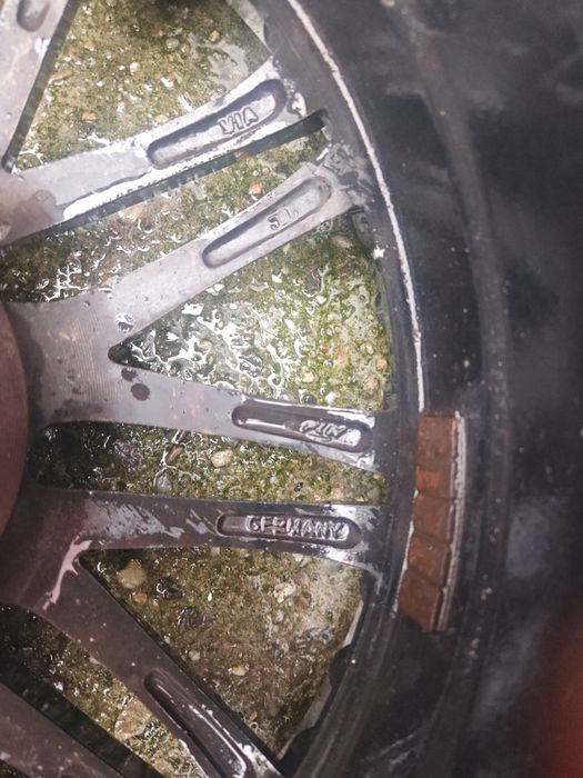 Vând jante pe 18 5x100