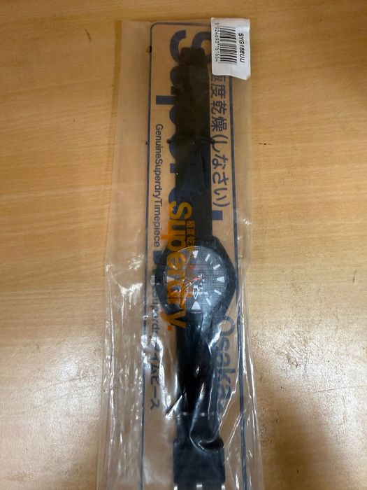 Часовници чисто нови