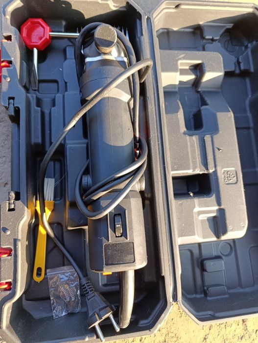 Mașina electrică de tuns oi