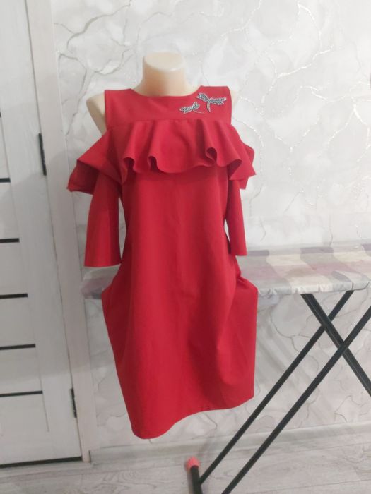 Разные платья женские