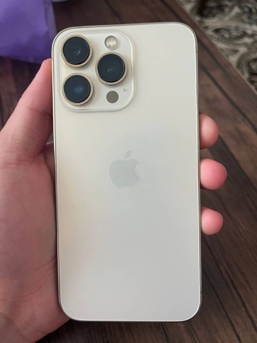 Iphone 13 pro Gold sotiladi srochno
