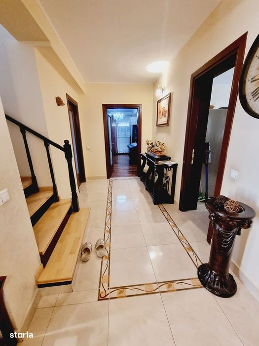 Inchiriere vila individuala P+1+M, 5 cam LUX, str Rascoalei