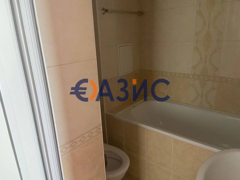 Продава се Двустаен апартамент в к.к. Слънчев бряг - 50 кв.м за 1550 €/кв.м - Снимка #9