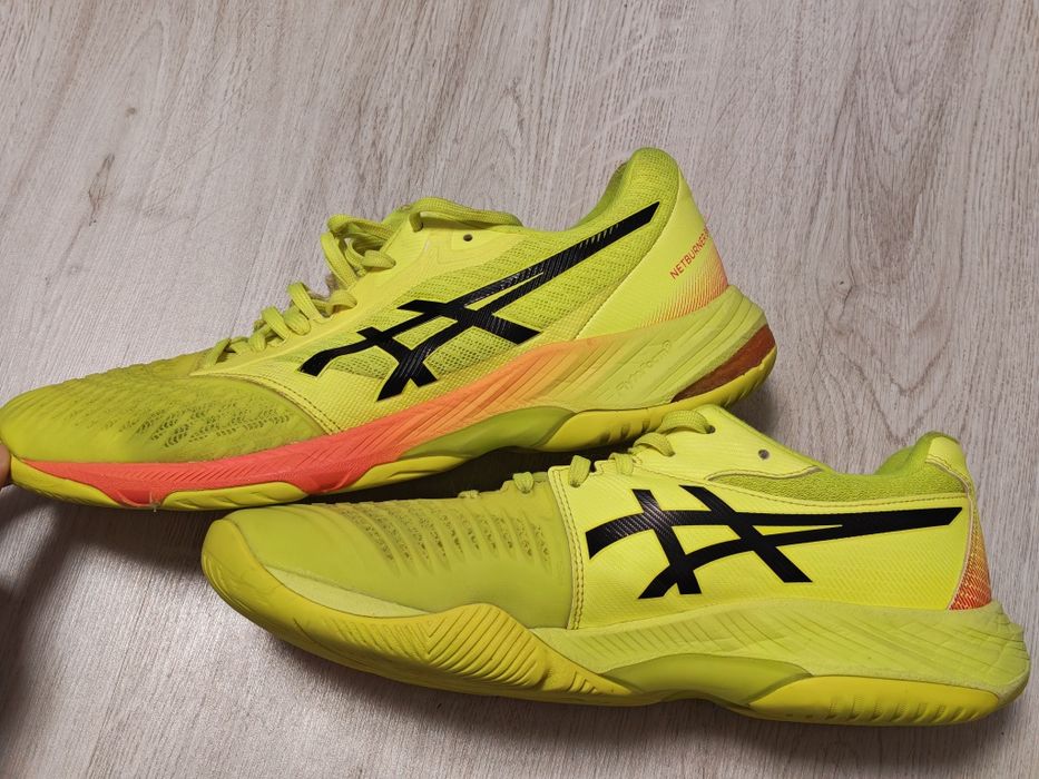 ASICS Netburner Ballistic FF 3