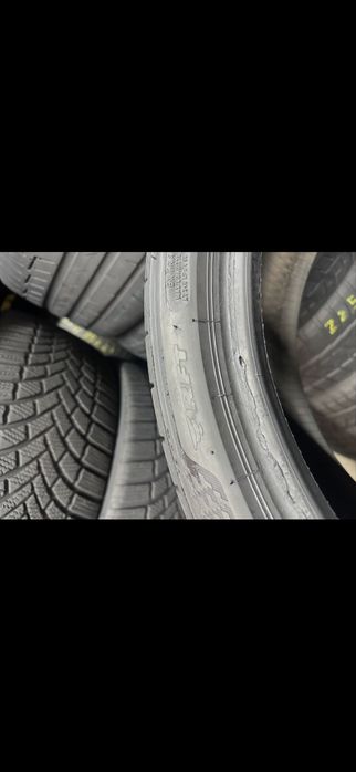 255 35 19 Bridgestone 2023
