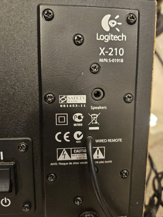 Sistem LOGITECH 2.1 ( X-210)