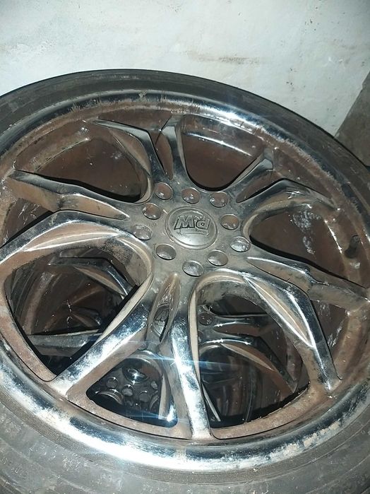 4гуми с джанти алуминиеви