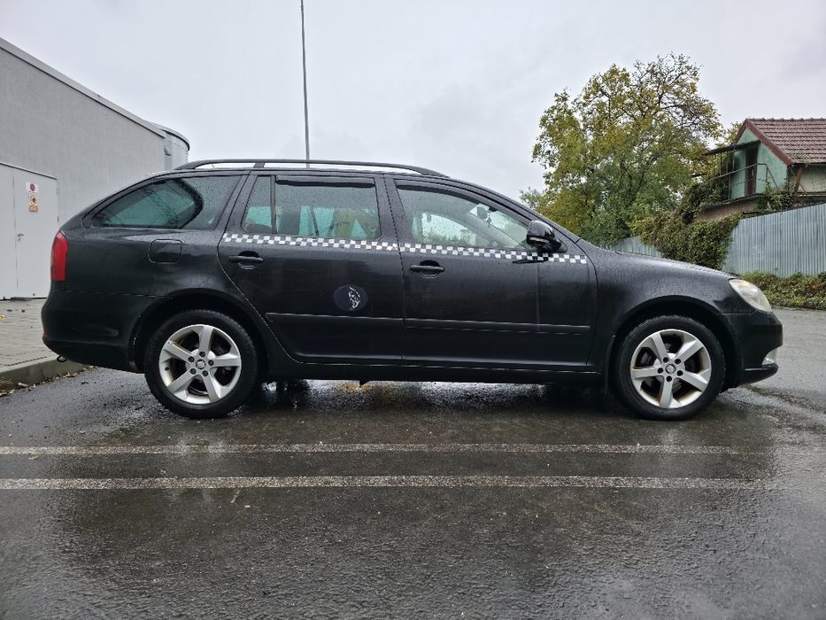 SKODA Octavia 2012 — imagine 4
