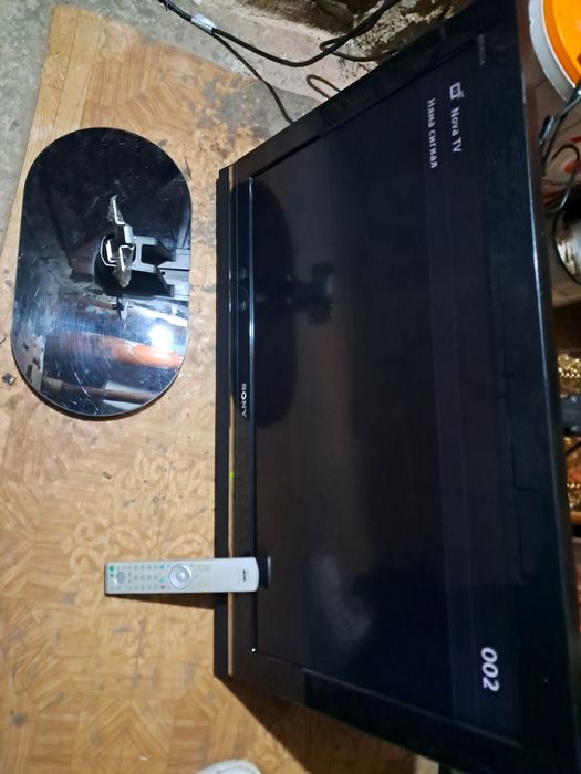 Телевизор Sony Bravia - Перфектно състояние, с оригинално дистанционно
