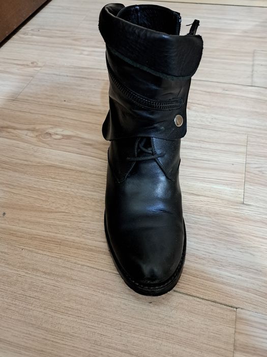 Продам кожанные ботинки