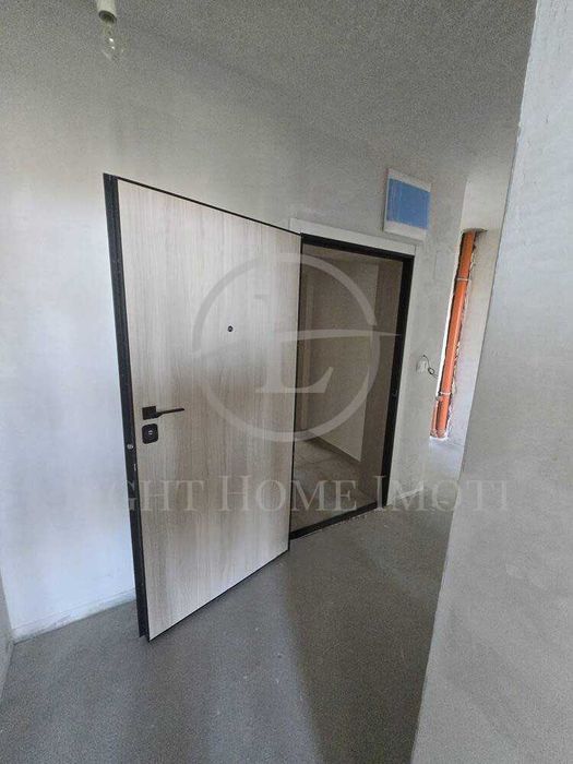 Продава се Тристаен апартамент в Пловдив, Тракия - 105 кв.м за 1652 €/кв.м - Снимка #6