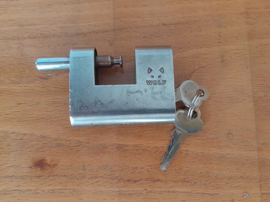 Секретен катенар - Wolf