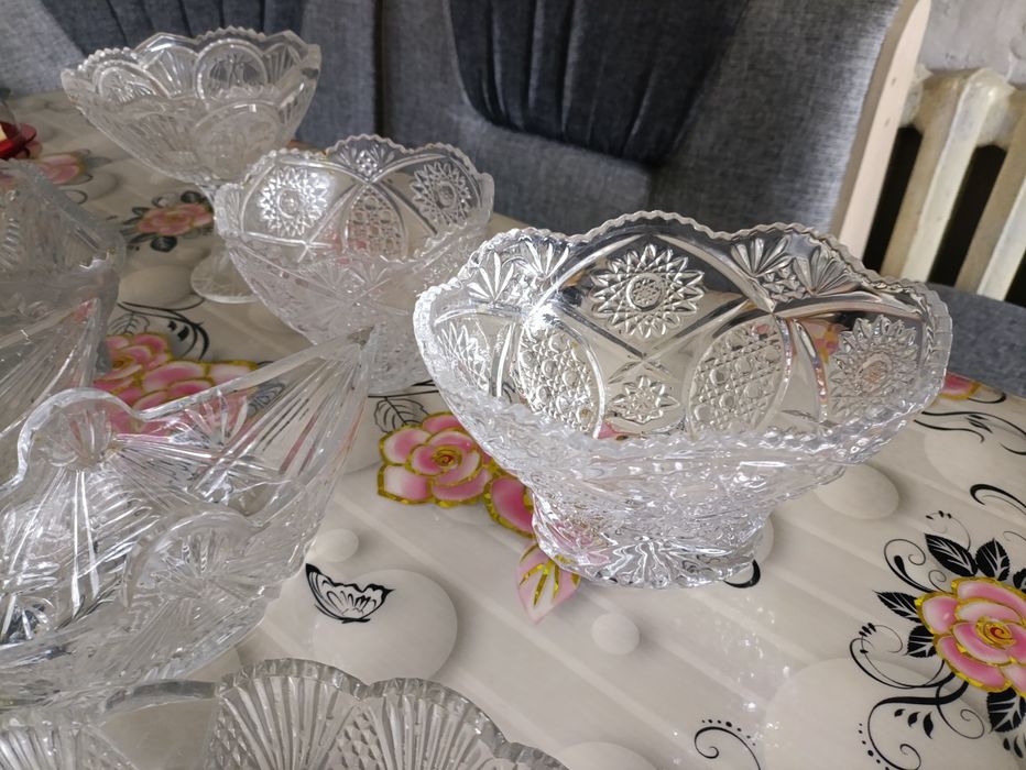 Вазы хрустальные