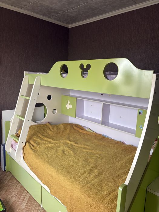 Детская 2х-ярусная кровать