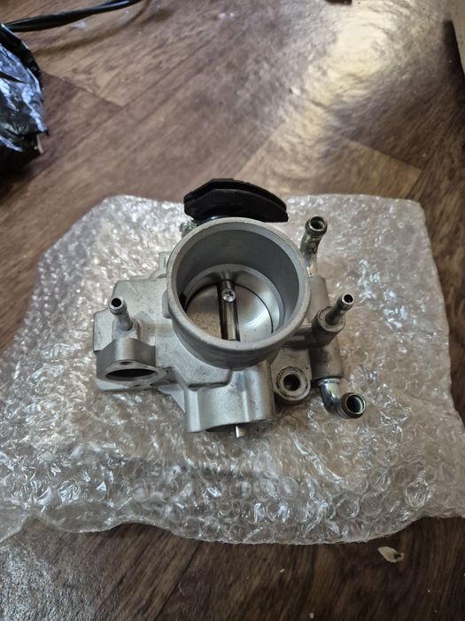 Дросельная заслонка на Калину