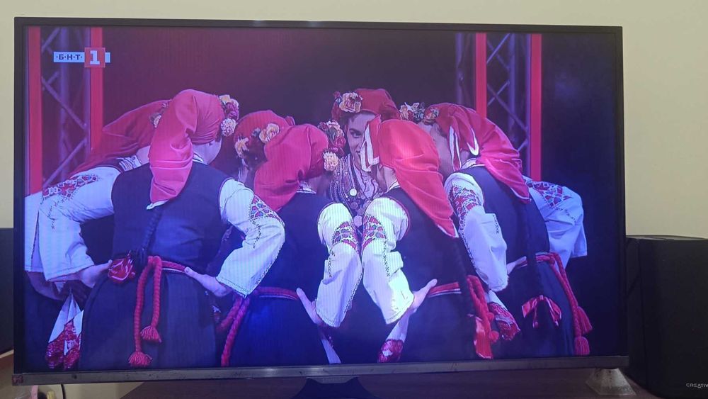 Телевизор Samsung UE32J5100AW – 32 инча, Full HD