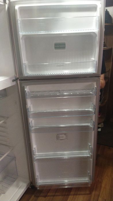 Продам холодильник Toshiba