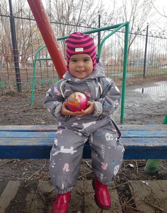 Продам детский комбинезон.