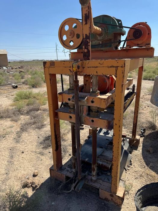 Шлакаблок куйиш аппарати сотилади полный комплект,