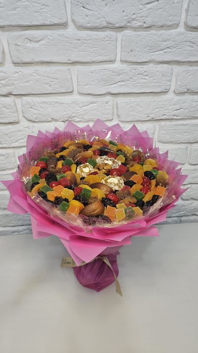Подарок из сухофруктов