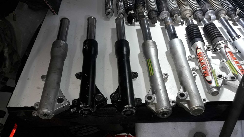 Piaggio Gilera Vespa Aprilia Derbi Peugeot Malaguti Скутери на части