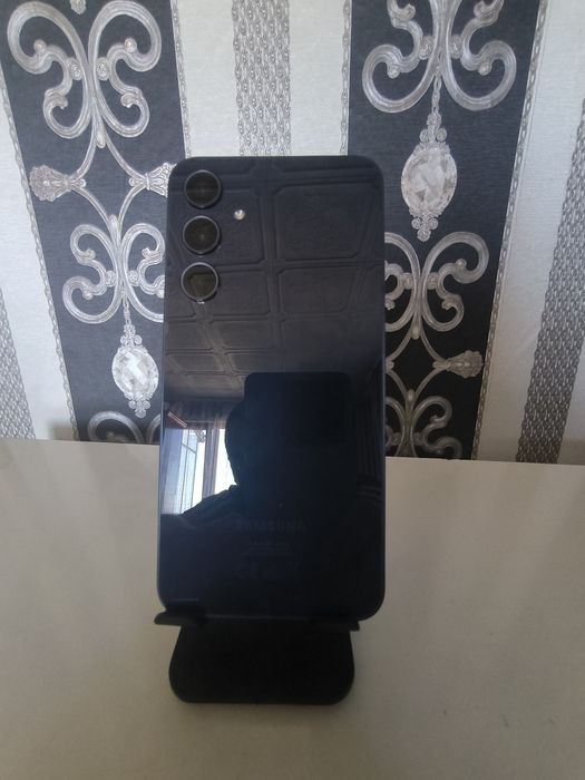 Samsung Galaxy A35 Отличен