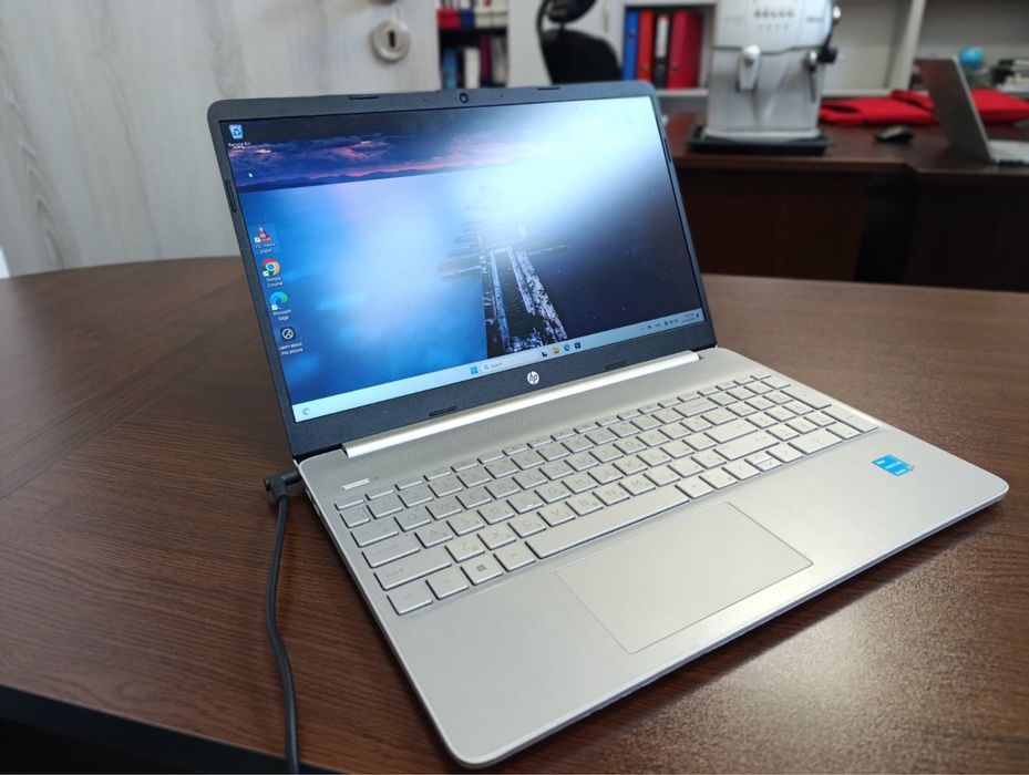 hp laptop 15s-fq3001nu