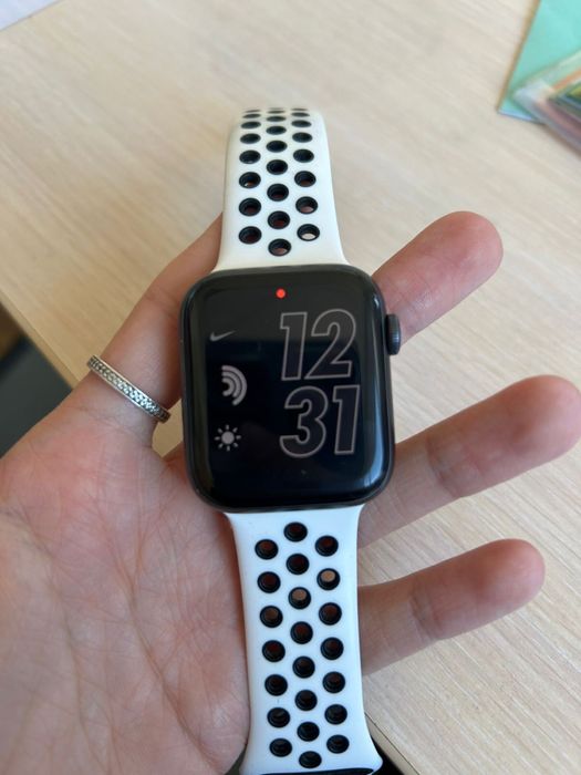 Apple watch se 44mm, часы эпл