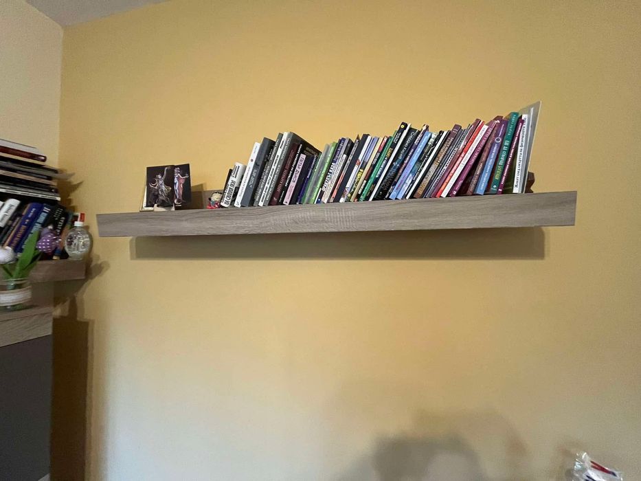 Продавам Холна секция