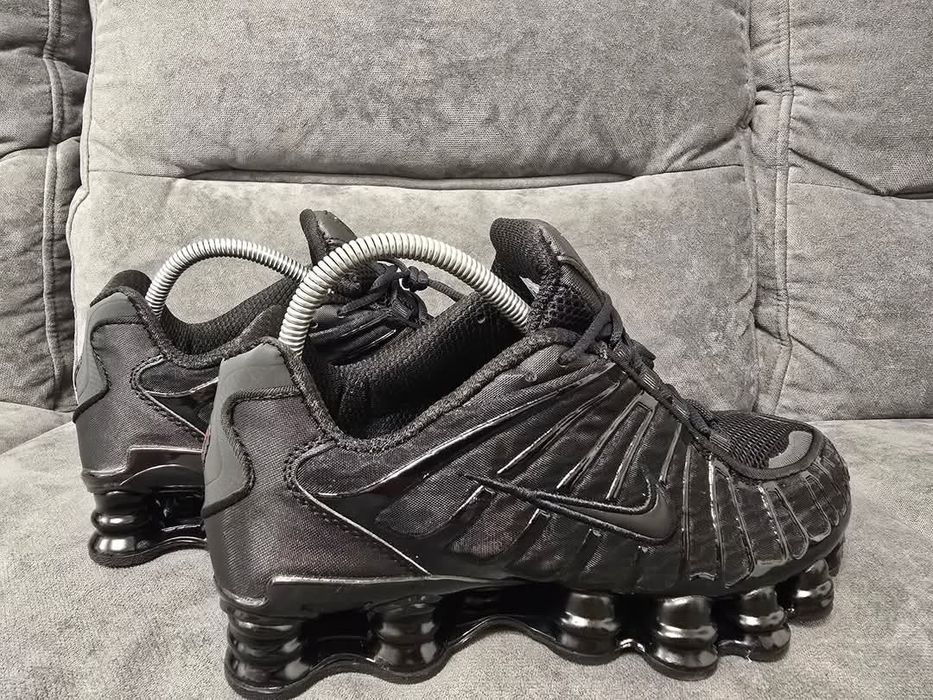 Nike shox nr 43 și 44 preț 400 lei