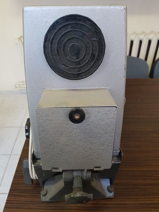 Продава се електрооптичен апарат Docent