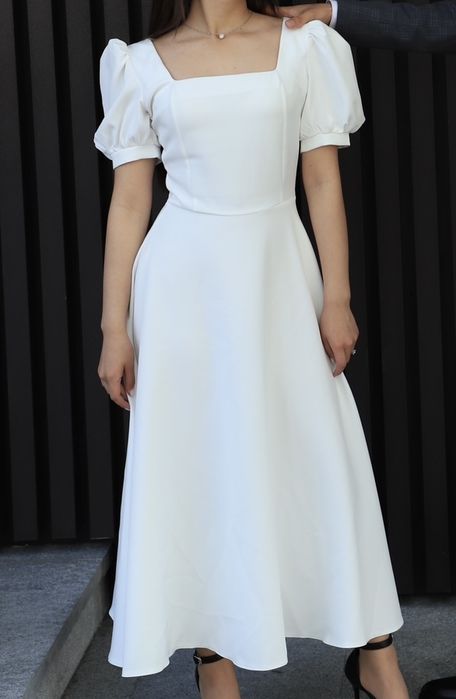 Платье белое