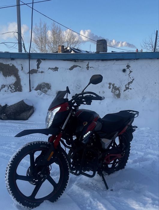 Продам мотоцикл chestnut bullet 200