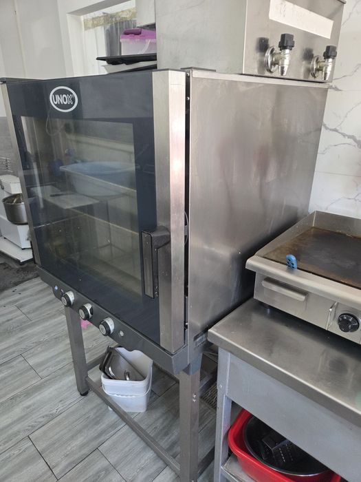 Cuptor unox xv593