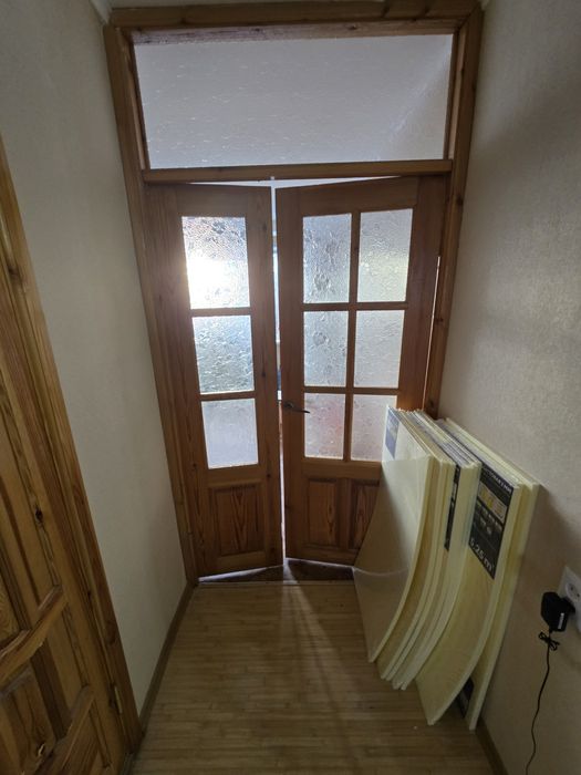 Продам деревянные двери б/у