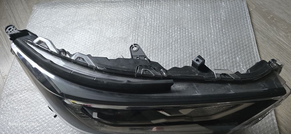Far led toyota rav4 model dupa 2019
