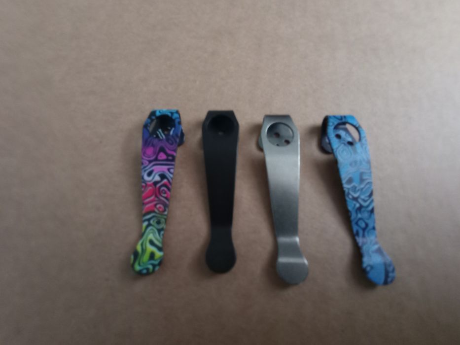 Титаниев дълбок клипс за нож Spyderco – лек, здрав и елегантен!