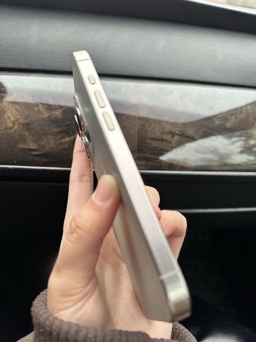 iPhone 15 Pro 256 93%