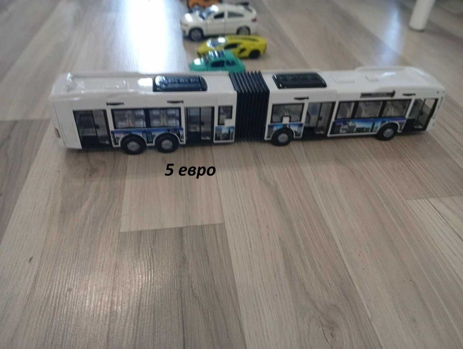 Лот детски играчки