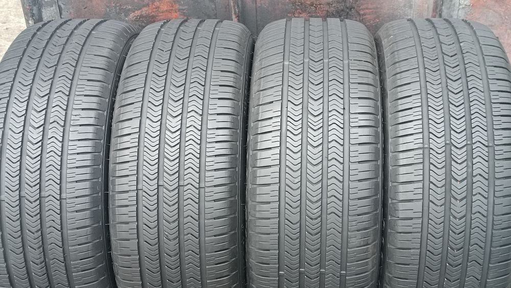 225/50/18 Goodyear