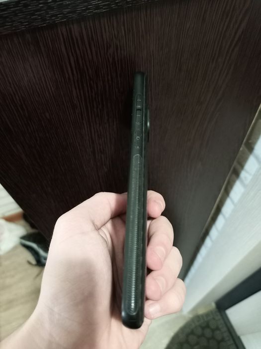 Продам Redmi note 9