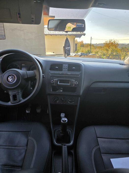 VOLKSWAGEN Polo 2011 — imagine 3
